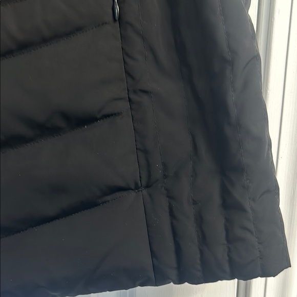 Black Talbots Puffer Vest with Faux Fur Collar. EUC - Picture 5 of 8